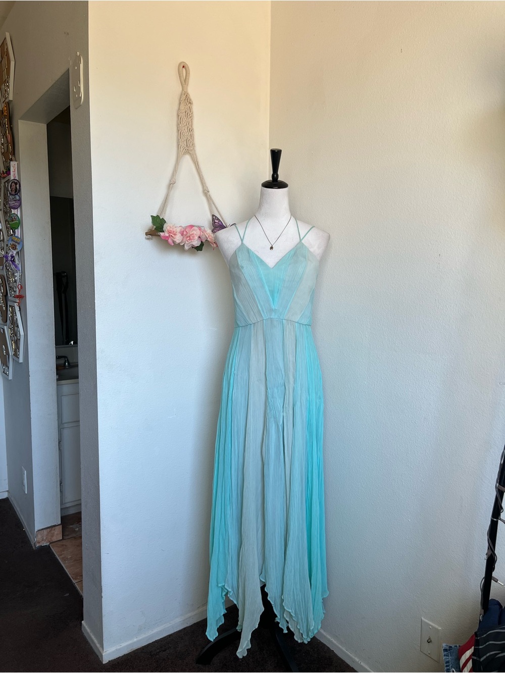Kimchi Blue Mermaidcore Blue High-Low Maxi Dress size 6 - Picture 1 of 8